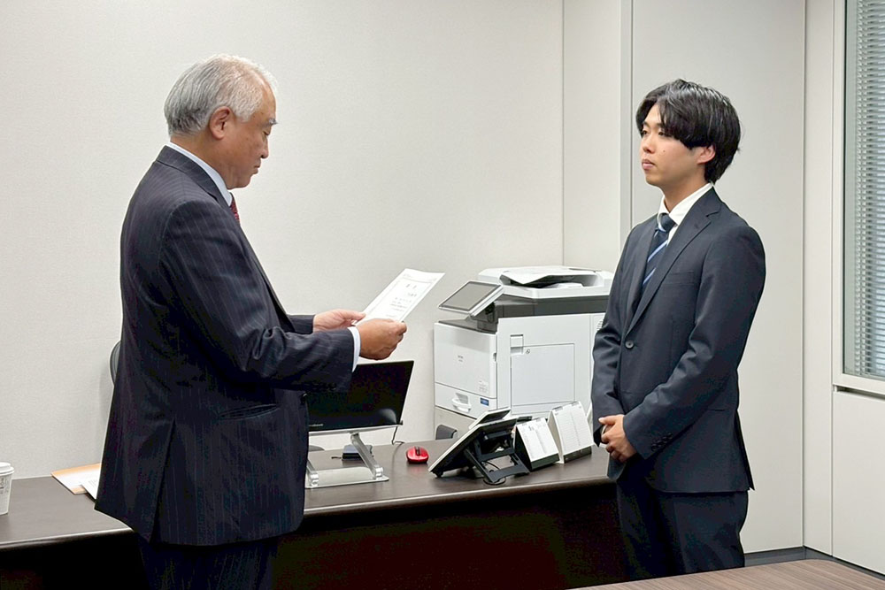 辞令授与の様子