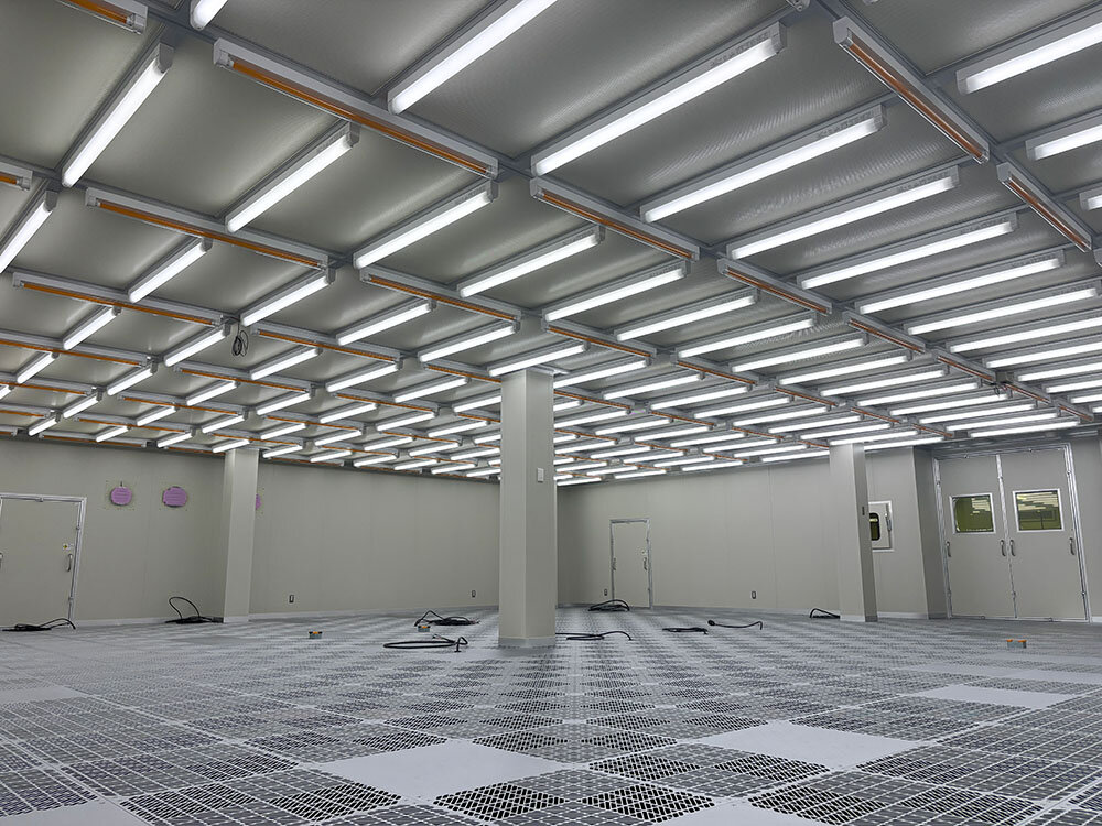 クリーンルーム施工後(高清浄度クラス100)