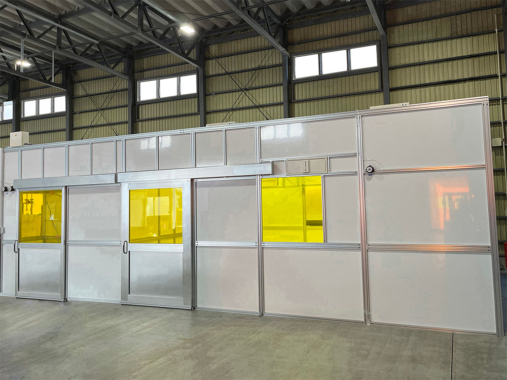 化学製造工場のクリーンブース