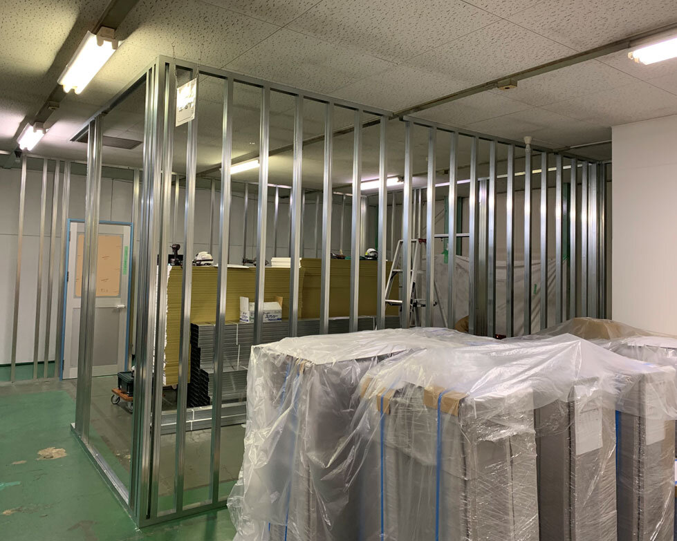 更衣室_下地鉄骨