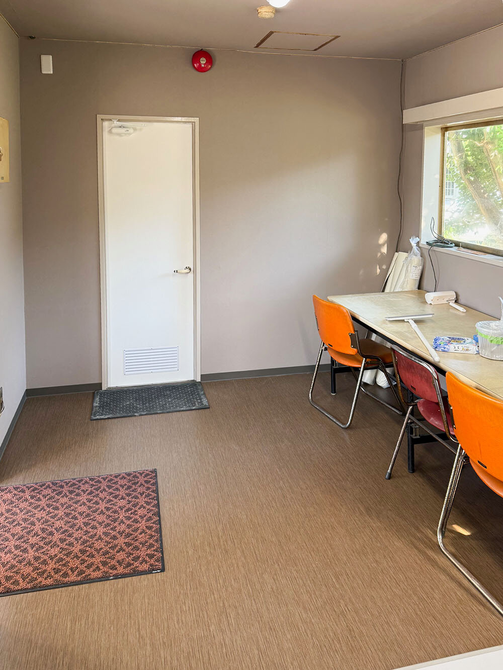 After(喫煙室の休憩スペース)