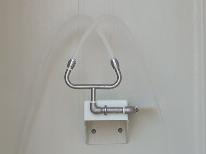 緊急用シャワーブース（緊急用シャワー）_洗眼器
